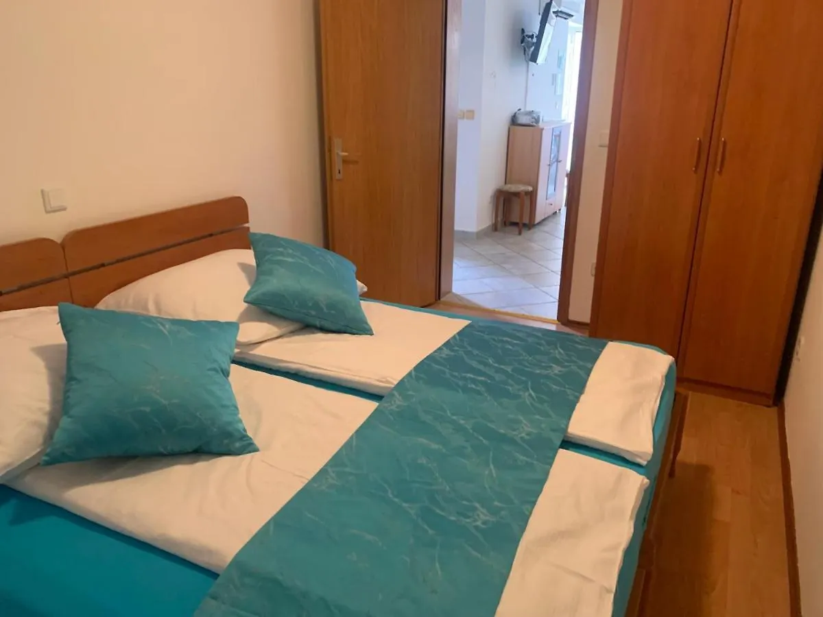 Apartment Apartmani Auer Pjescana Uvala
