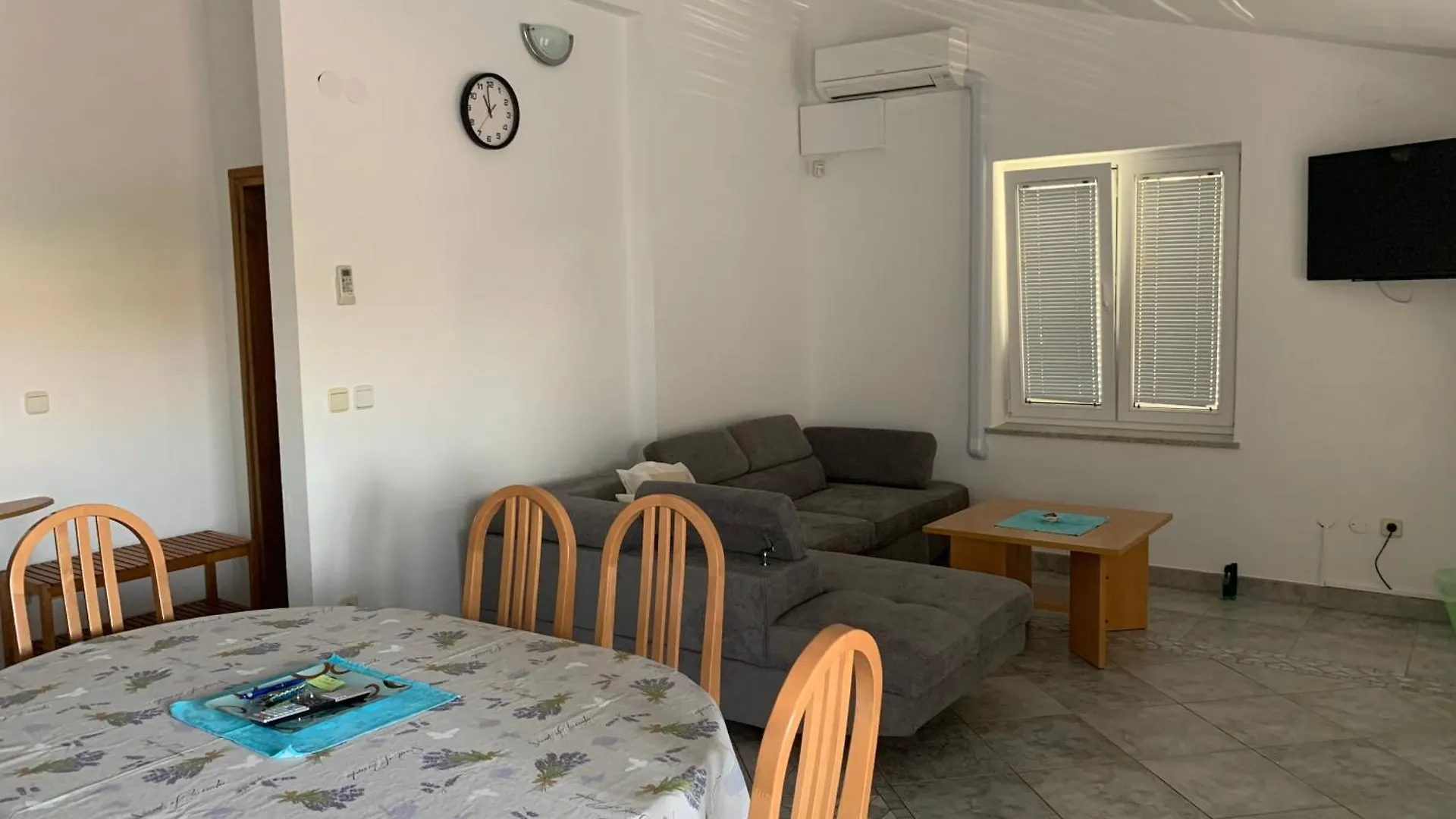 Apartment Apartmani Auer Pjescana Uvala