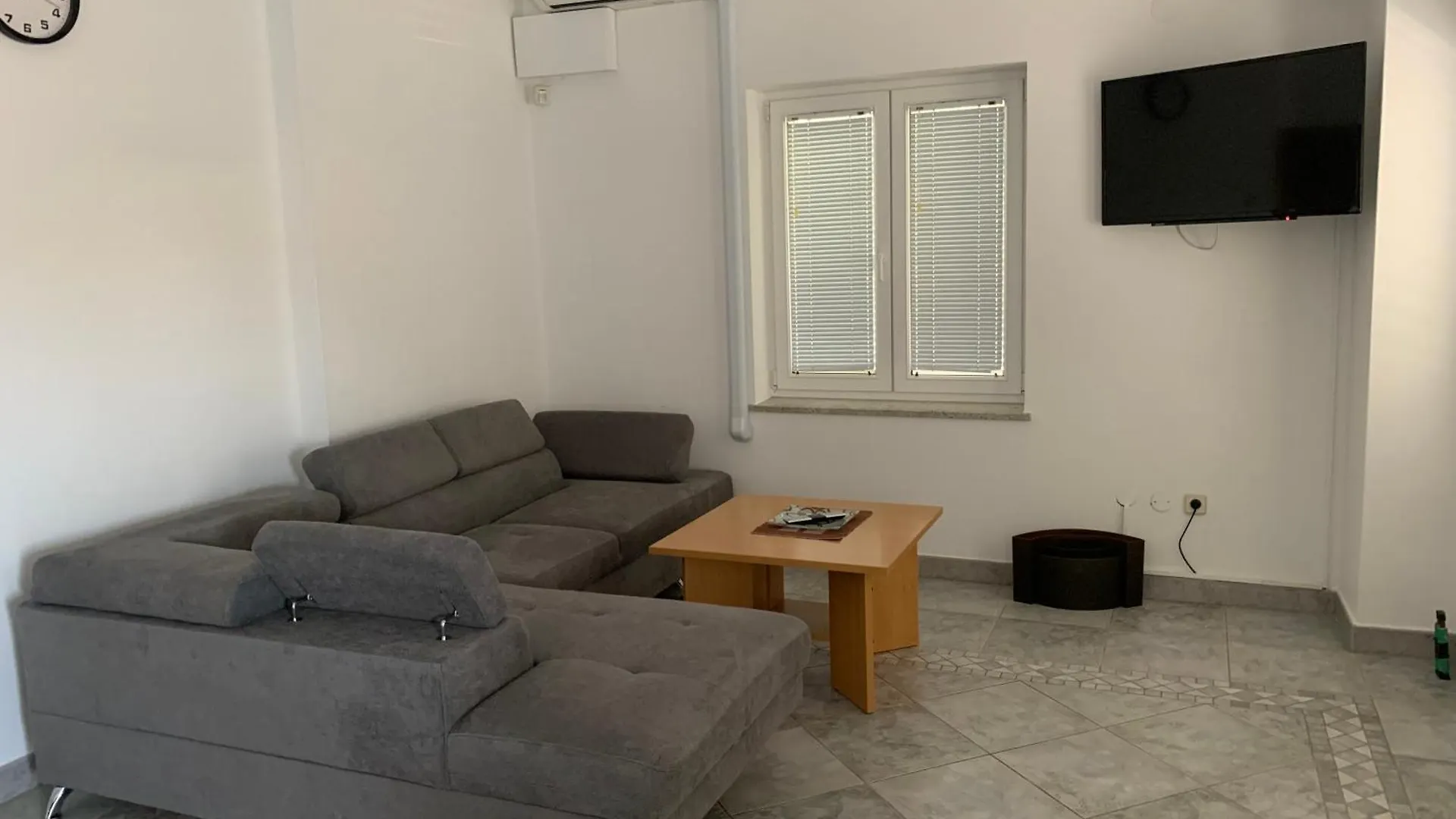 Apartment Apartmani Auer Pjescana Uvala