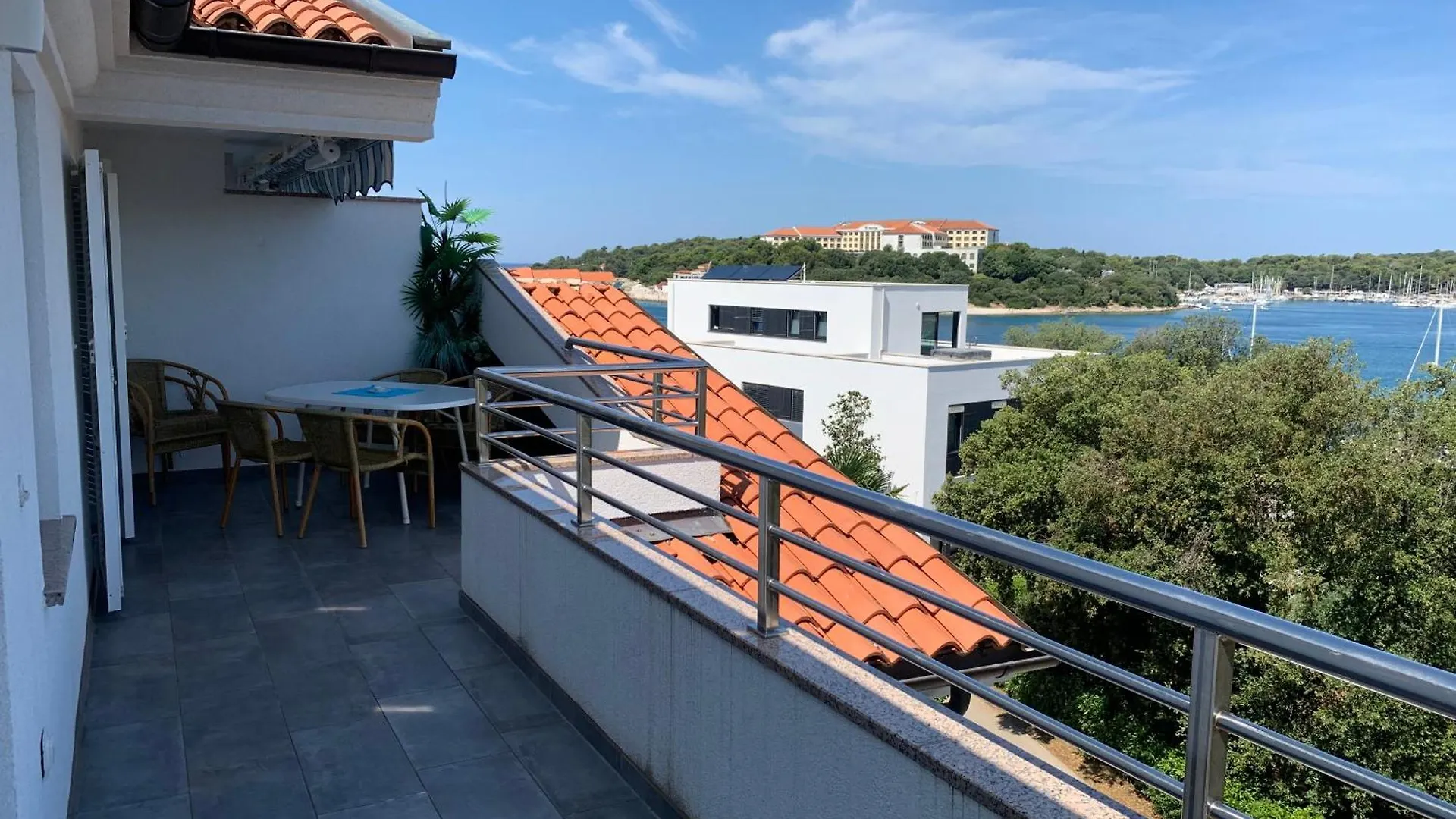 Apartmani Auer Pjescana Uvala 0*,